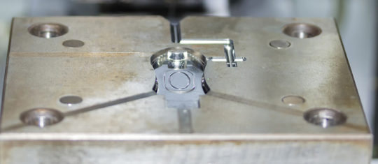 Moule injection plastique